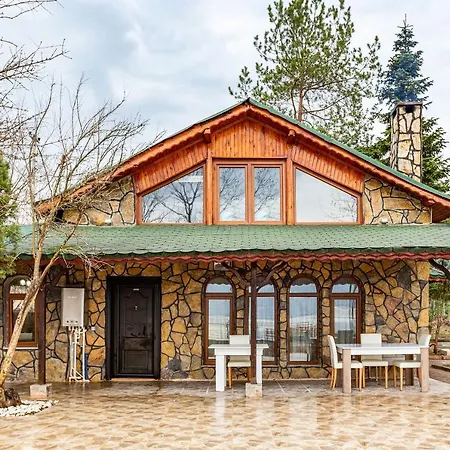 فيلة Charming On The Shore Of Sapanca ساكاريا