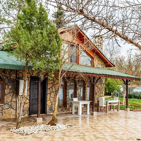 فيلة Charming On The Shore Of Sapanca